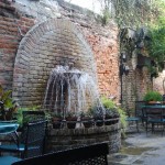 pat-o-briens-courtyard